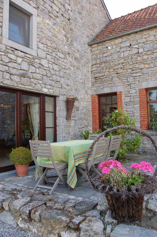 B&B Chession Falaën Esterno foto